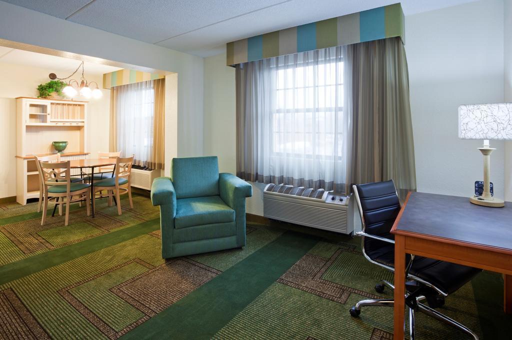 La Quinta Inn Chicago Oakbrook Terrace Ngoại thất bức ảnh