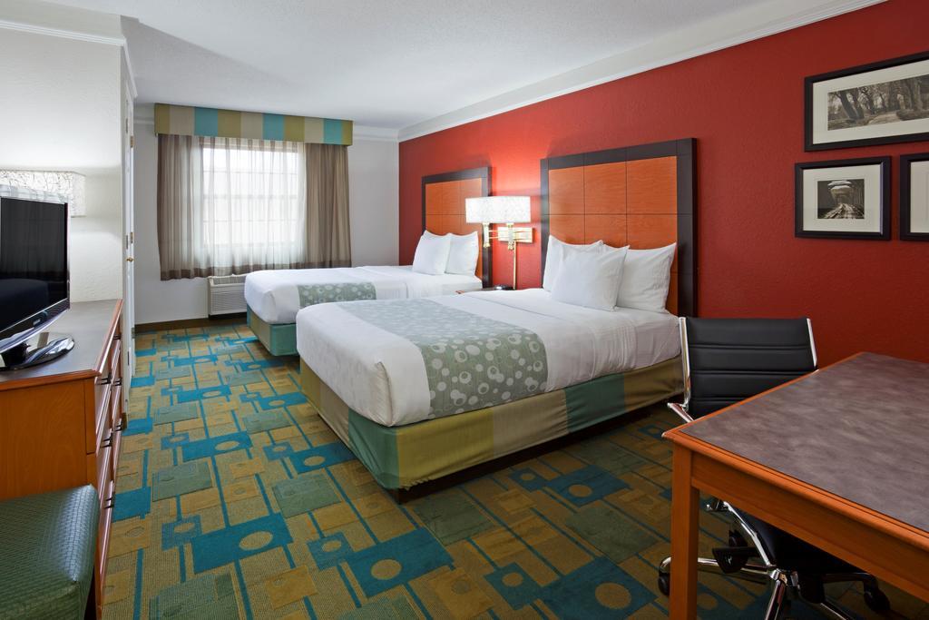 La Quinta Inn Chicago Oakbrook Terrace Ngoại thất bức ảnh